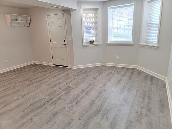4th image of 2656 N Ashland Ave #1