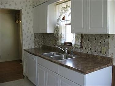 5th image of 10610 Brainard Dr