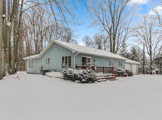 6431 W Circle Dr, Lake City, MI 49651