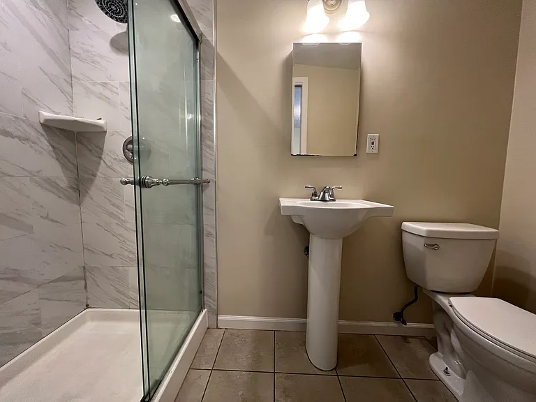 273 Staples Ave — Photo 15