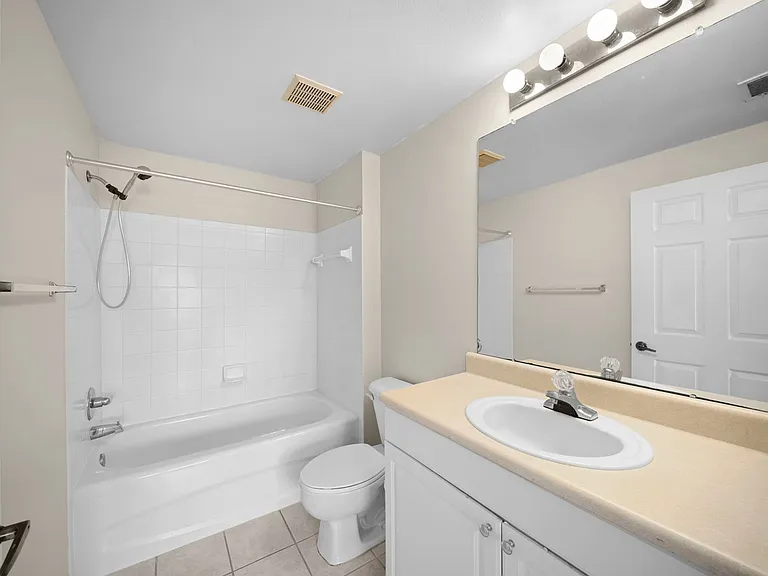 11400 Ocean Walk Ln #214 — Photo 31