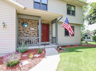 3383 Kuehling Dr, Mc Farland, WI