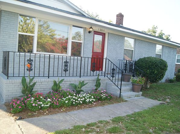 1064 Austin Dr