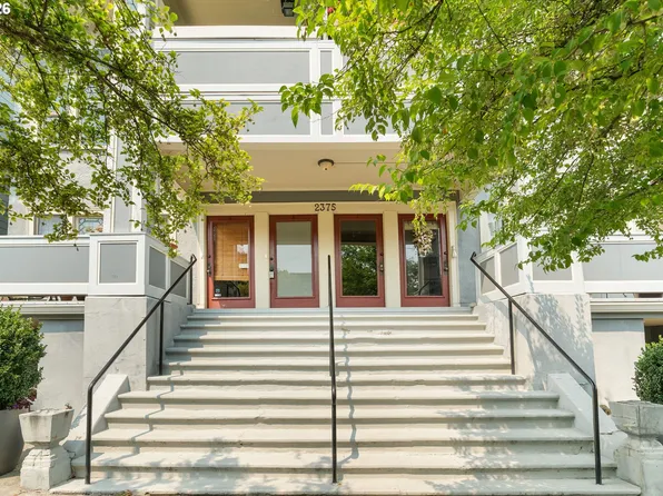 2375 NW Northrup St Unit B, Portland, OR 97210
