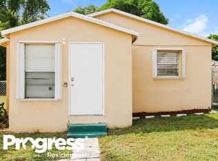 725 W 6th St, Riviera Beach, FL 33404