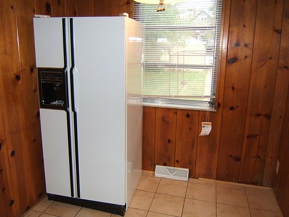 5th image of 172 E Frambes Ave