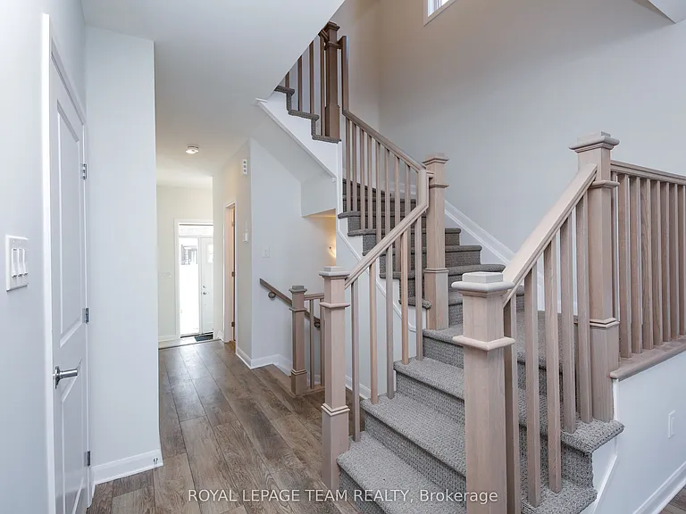 645 Hamsa St — Photo 9