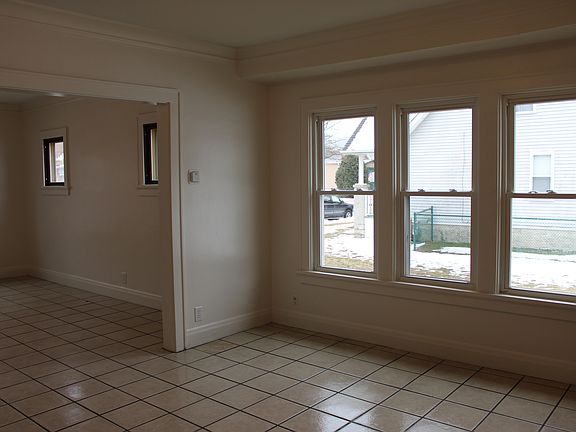 Living room with lots of natural light.