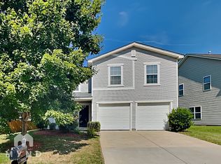 6215 Woodland Commons Dr, Charlotte, NC 28269