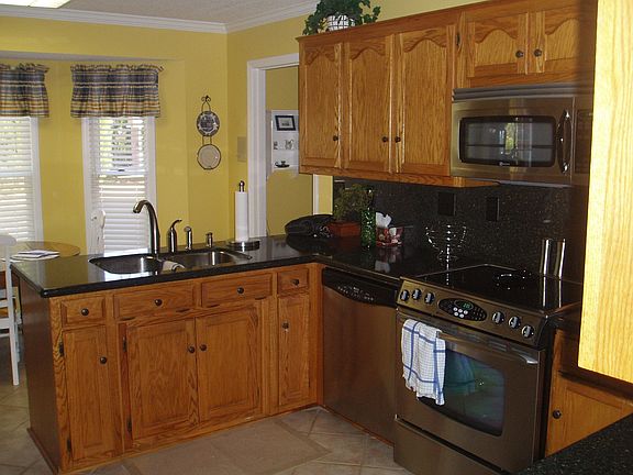 5th image of 207 Jonas Dr