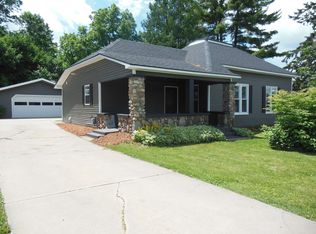 125 W Oak St, Harrison, MI 48625