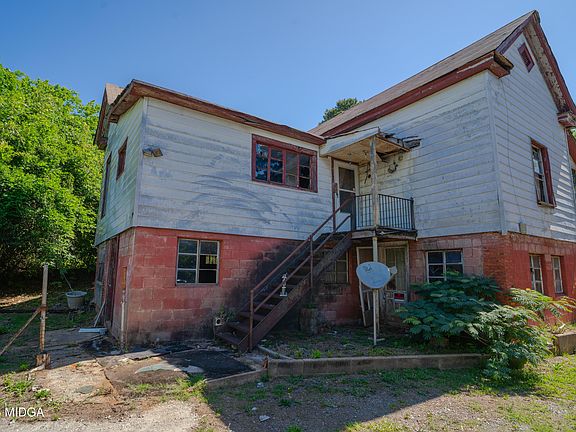 2nd image of 636 Church St