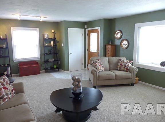 4th image of 411 W Clara Ave