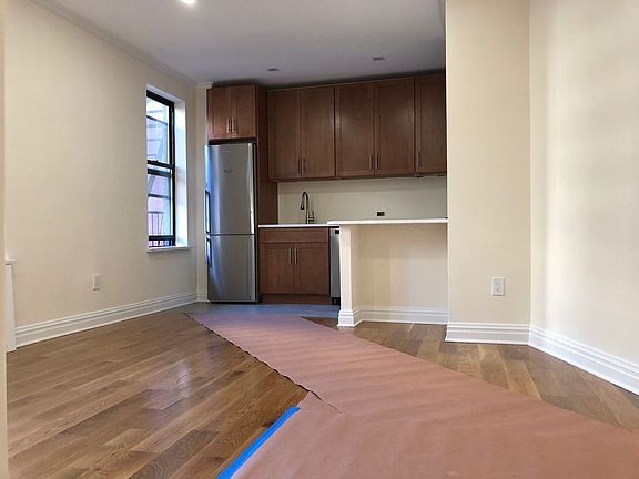 3rd image of 355 W 51st St APT 55