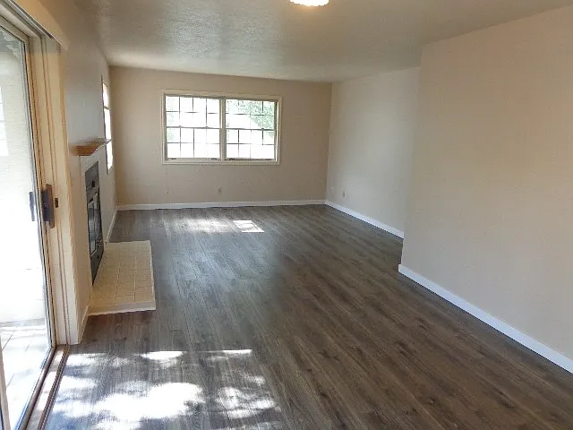 954 Schneitter Cir #H-5 — Photo 16