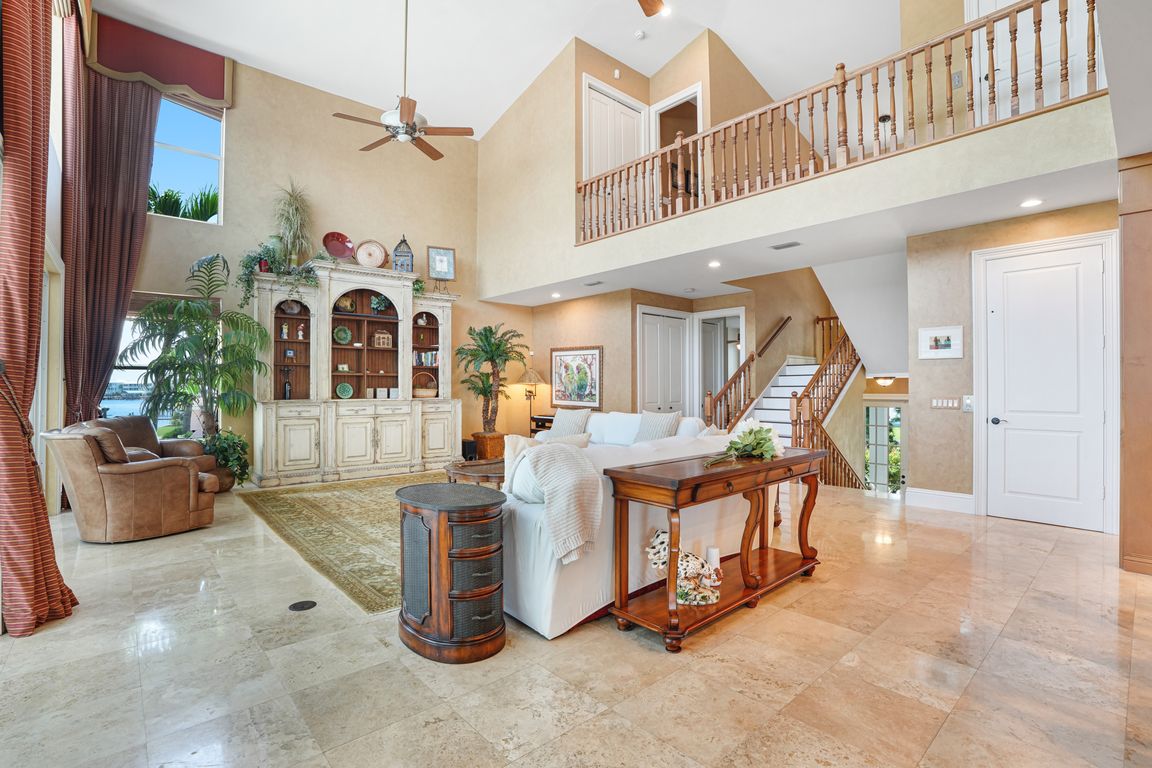 next background image