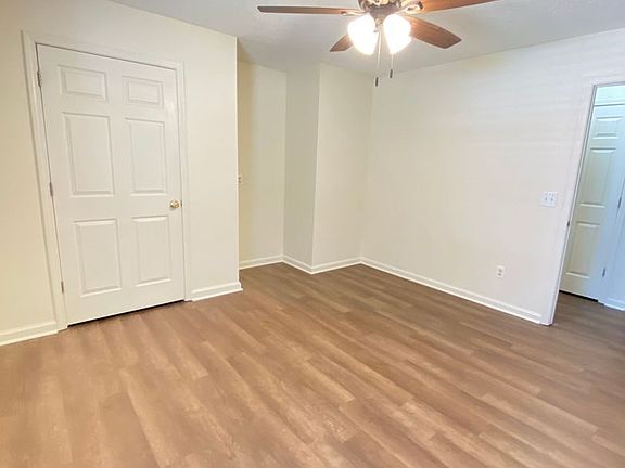 4th image of 678 Yeager Ln