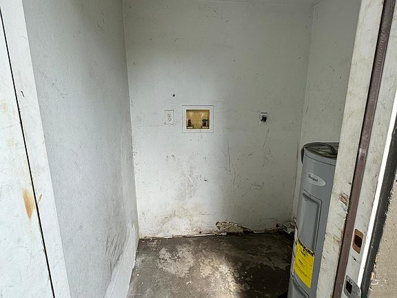 3rd image of 5603 9th Ave