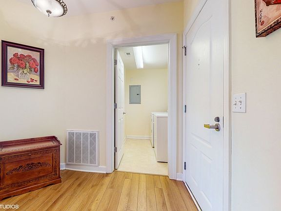 5th image of 8300 Callie Ave #F-404