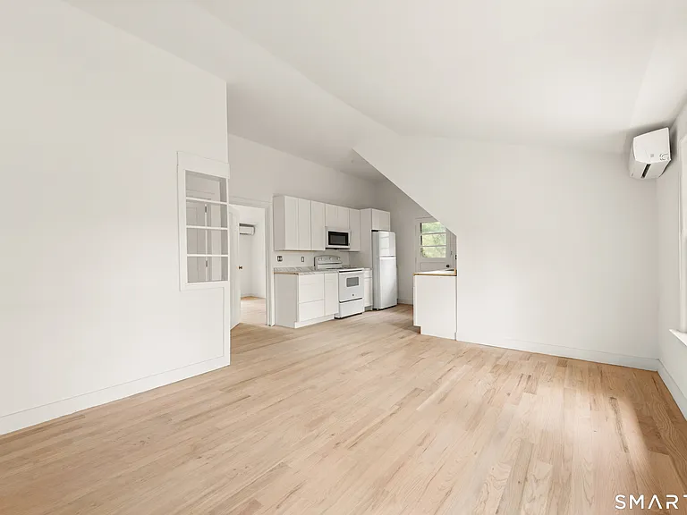 1335 Wolf Hill Rd #2 — Photo 9