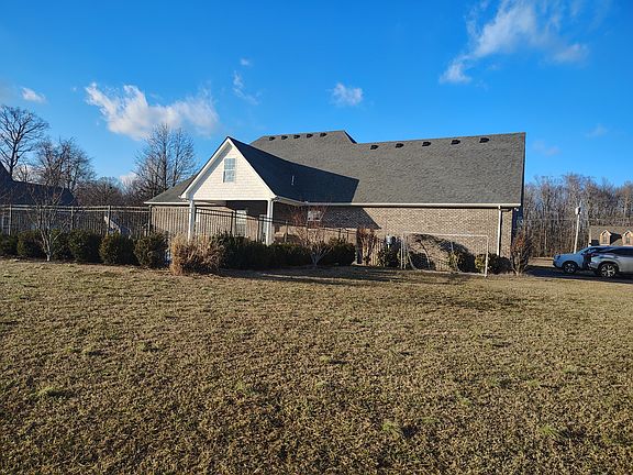 3rd image of 256 Froedge Dr