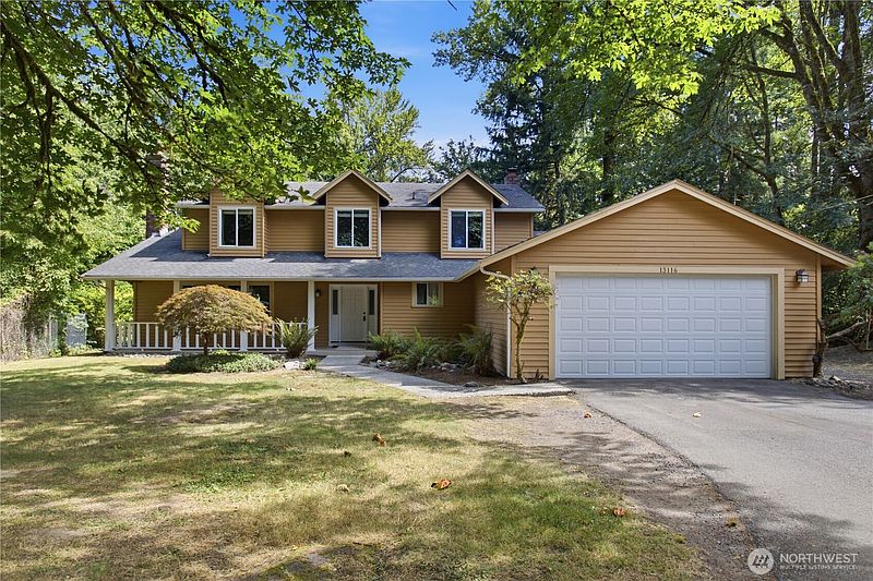 4th image of 13116 233rd Avenue SE