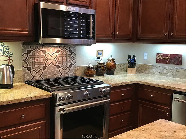 7837 Hogan Cir — Photo 4