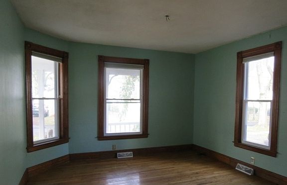 3rd image of 16 Dennison Ave