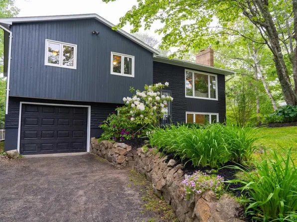 69 Forest Village Rd, Chester, NS B0J 1T0