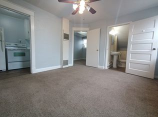 1416 W Walnut St, Independence, MO 64050