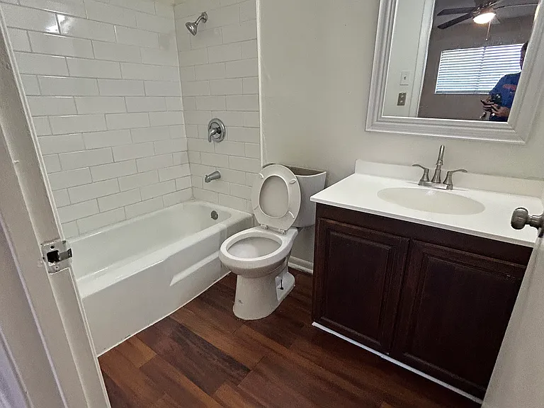 240 Indiana Ave #244A — Photo 6