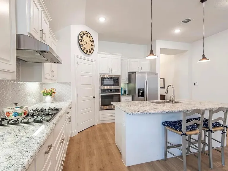 3415 Charleston Dr — Photo 5