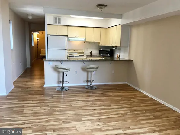 1420 Locust St APT 23H, Philadelphia, PA 19102