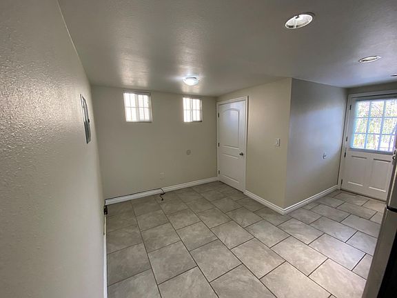 5th image of 955 E 4th St #6b0vzn0va
