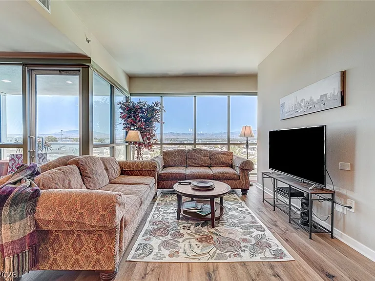 4575 Dean Martin Dr #506 — Photo 5
