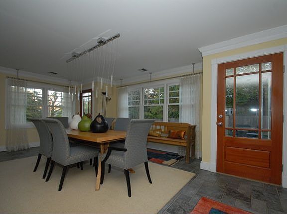 Bright & Sunny Dining Room!