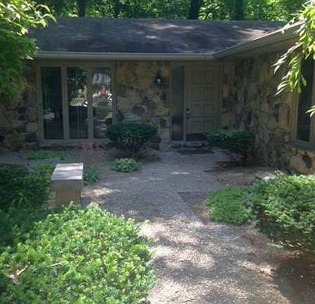 2nd image of 8191 Liberty Ln