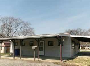 1302 W Pershing Rd, Decatur, IL 62526