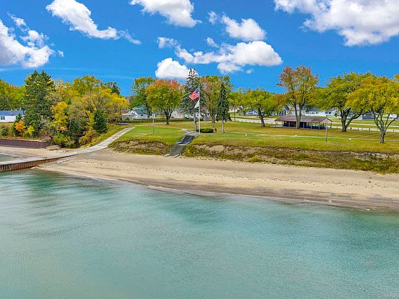 4th image of 7378 Birch Tree Rd