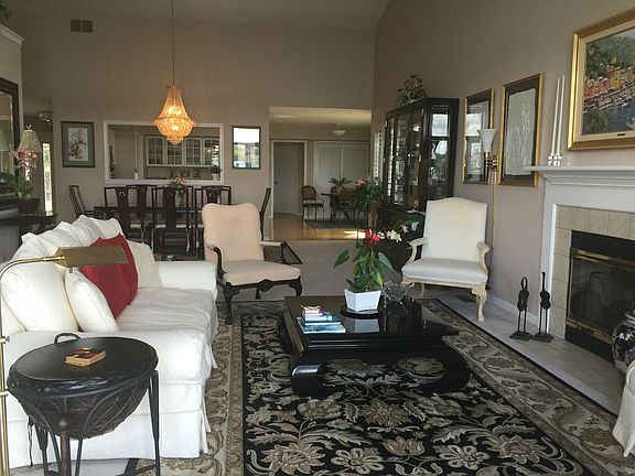 Living room/Dining Room