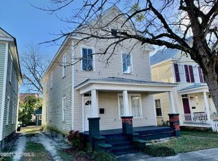 312 Metcalf St, New Bern, NC 28562