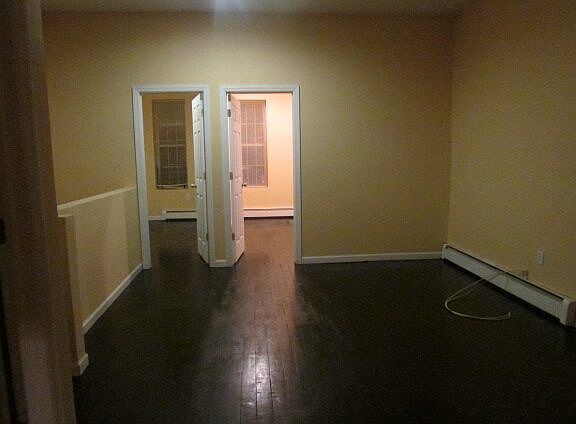5th image of 256 Saratoga Ave