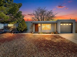 1722 Vermont St NE, Albuquerque, NM 87110