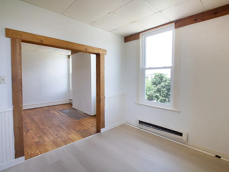 722 Wood St #5 — Photo 2