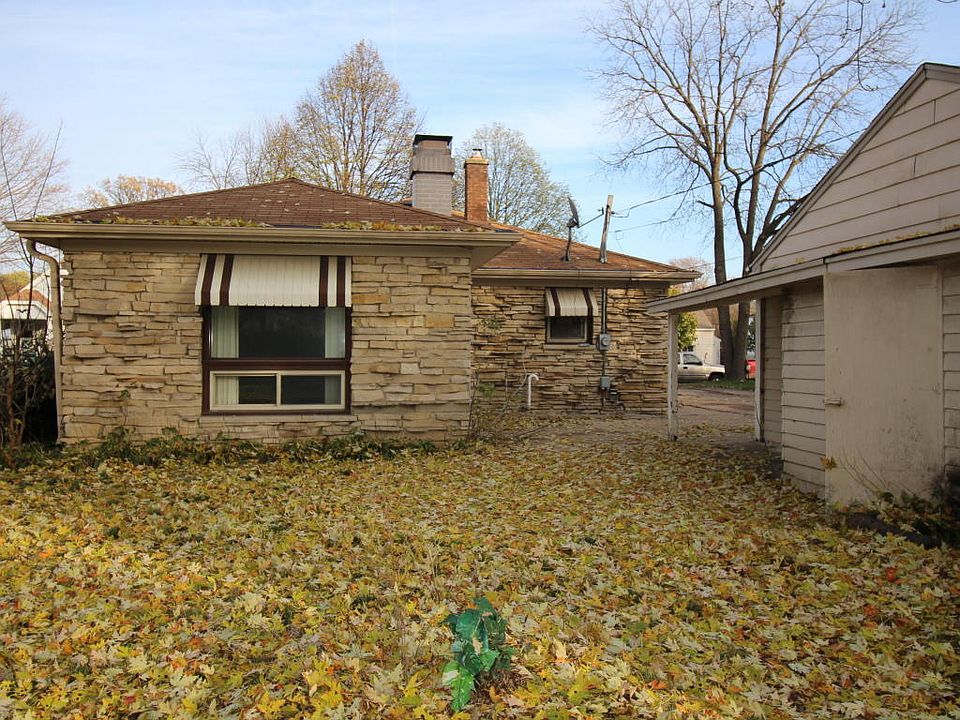 2nd image of 4723 N 56th St