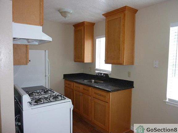 2nd image of 190 Boston Ave APT 3