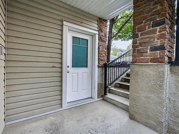 3rd image of 300 SE Marina Dr #210