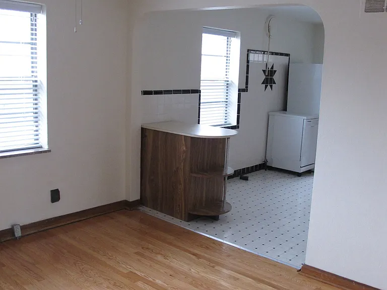 5301 Jamieson Ave #C — Photo 9