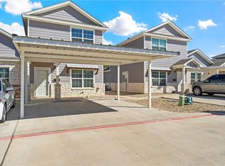 422 Spring St, Mc Gregor, TX 76657