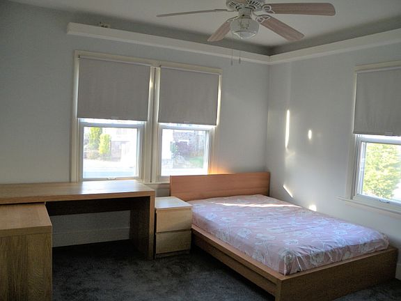 5th image of 100 N Thomas St